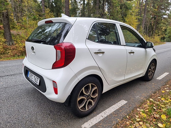 Kia Picanto 5 of 15