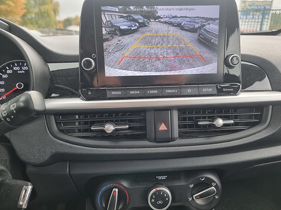 Kia Picanto 10 of 15