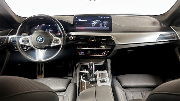 BMW 520d 4 of 9
