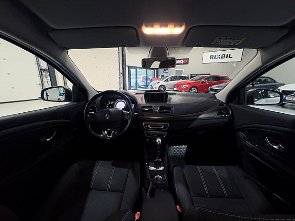 Renault Megane 12 of 15