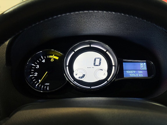 Renault Megane 15 of 15
