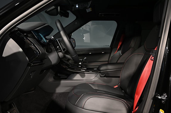 Land Rover Range Rover Sport 11 of 20
