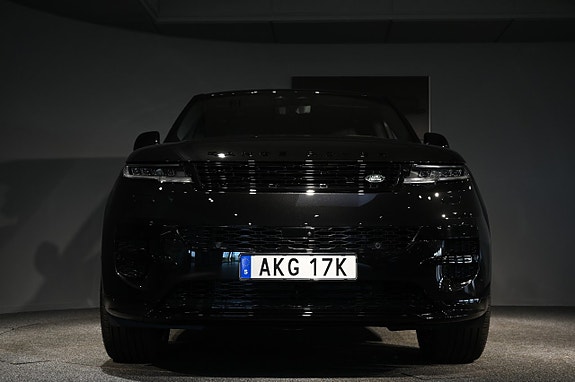 Land Rover Range Rover Sport 8 of 20