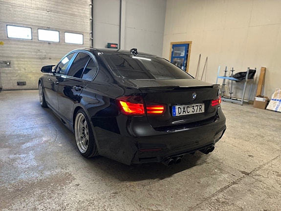BMW 330d 7 of 20
