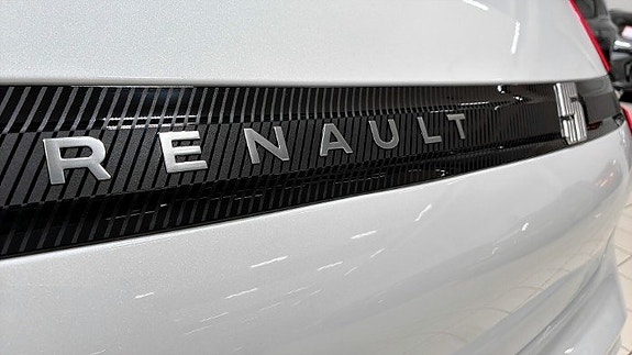 Renault 5 E-Tech 23 of 23