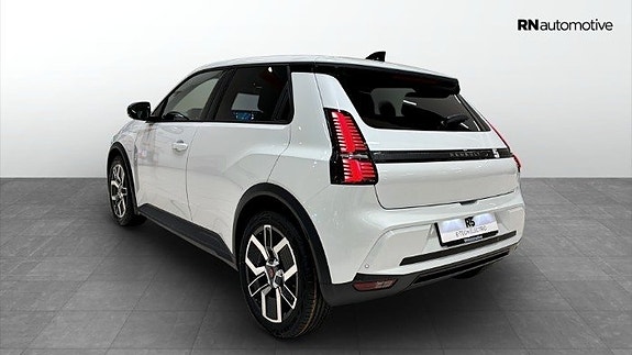 Renault 5 E-Tech 3 of 23