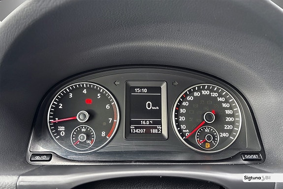 Volkswagen Touran 19 of 24