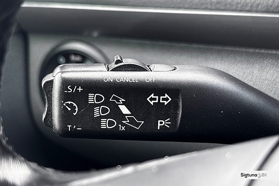 Volkswagen Touran 18 of 24
