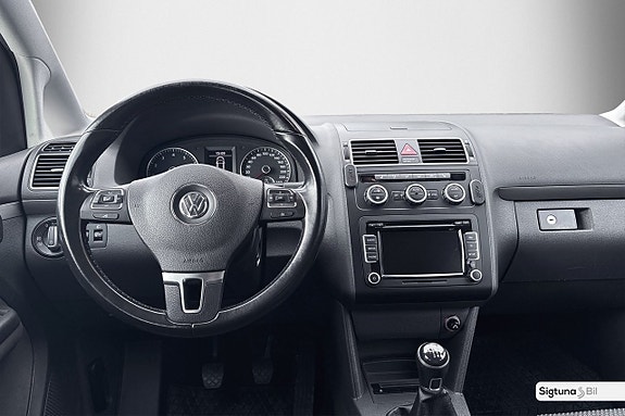 Volkswagen Touran 15 of 24