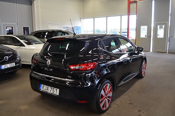 Renault Clio 6 of 27