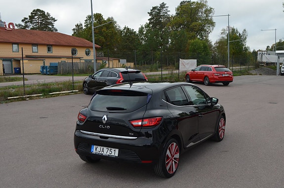 Renault Clio 13 of 27