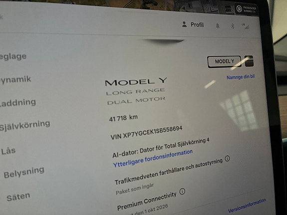Tesla Model Y 24 of 27
