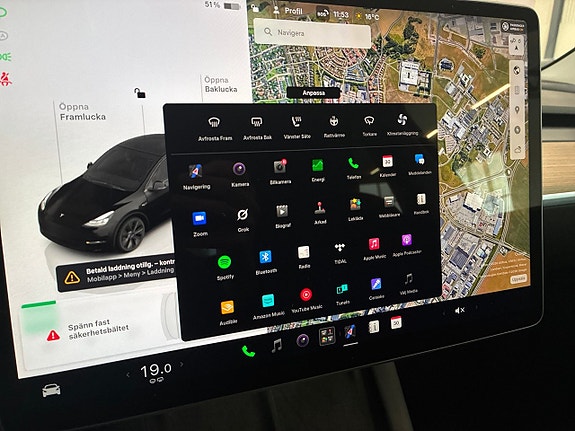 Tesla Model Y 21 of 27