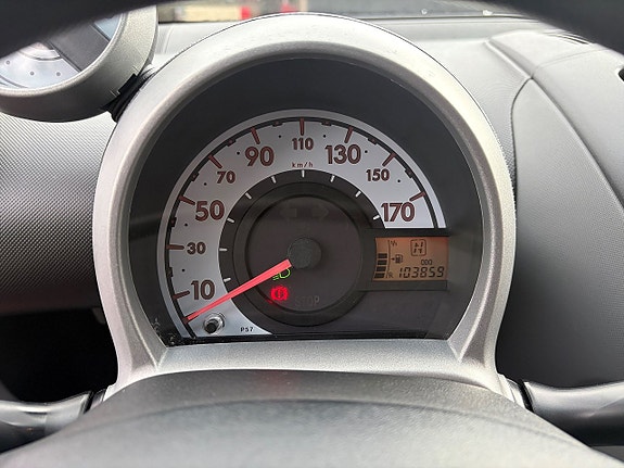 Toyota Aygo 13 of 18