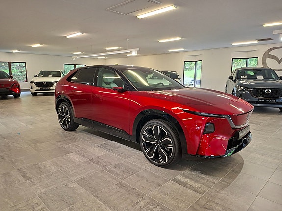 Mazda CX-6e 3 of 23