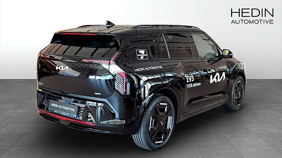 Kia EV3 2 of 14
