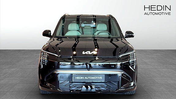 Kia EV3 8 of 14