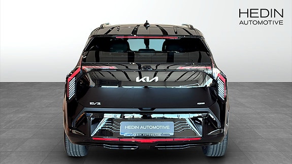 Kia EV3 7 of 14