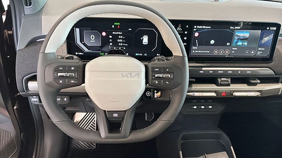 Kia EV3 14 of 14