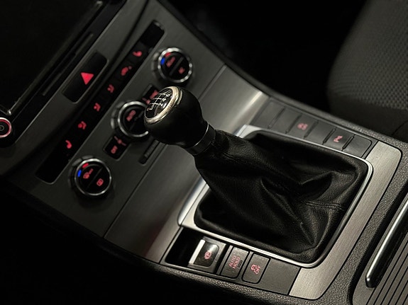 Volkswagen Passat 15 of 20