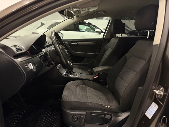 Volkswagen Passat 10 of 20
