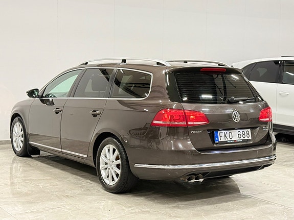 Volkswagen Passat 3 of 20