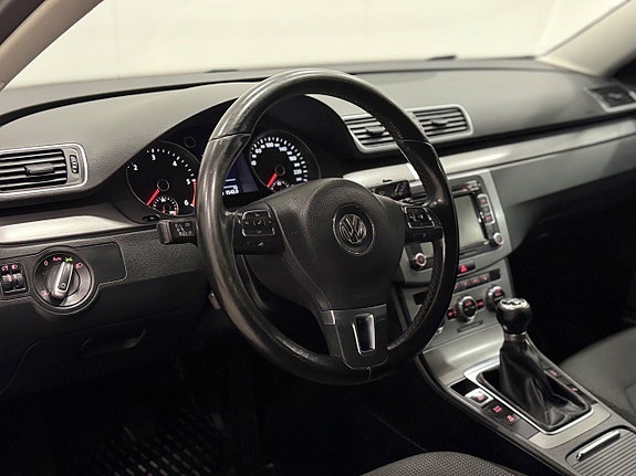 Volkswagen Passat 8 of 20
