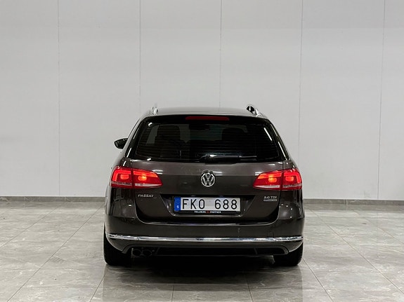 Volkswagen Passat 7 of 20