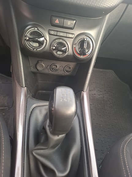 Peugeot 2008 15 of 15