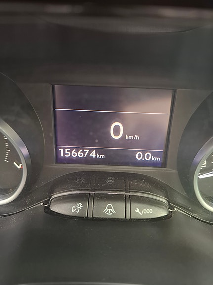 Peugeot 2008 12 of 15