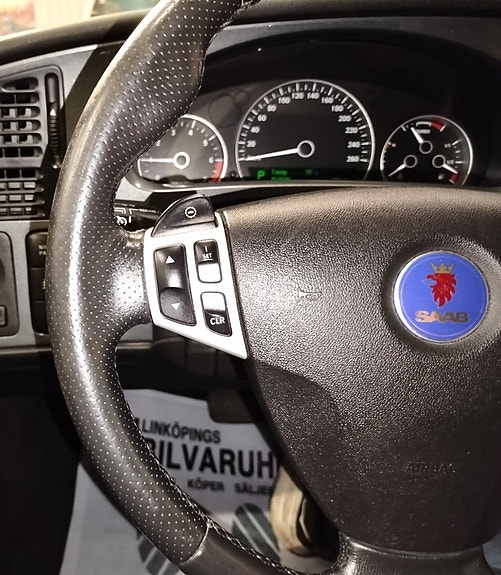 Saab 9-5 16 of 27