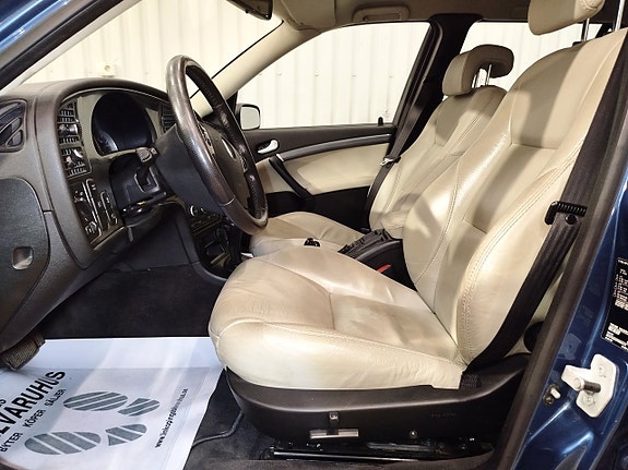 Saab 9-5 14 of 27