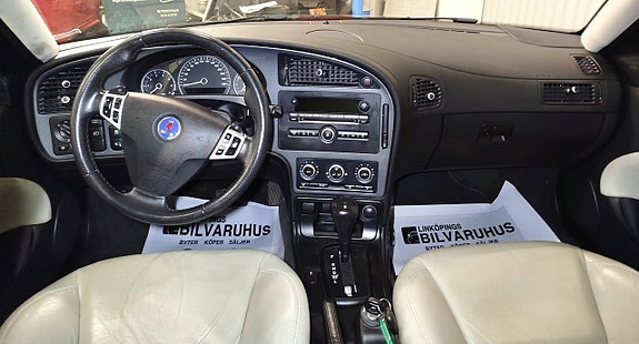 Saab 9-5 15 of 27