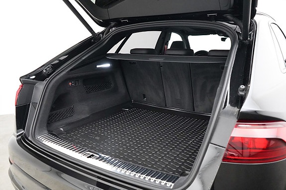 Audi SQ8 22 of 28
