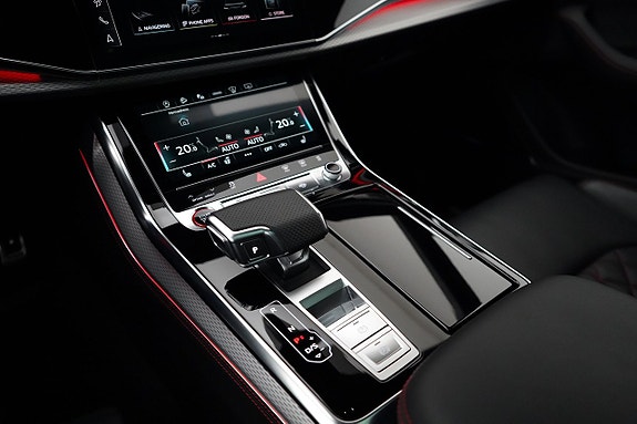 Audi SQ8 15 of 28