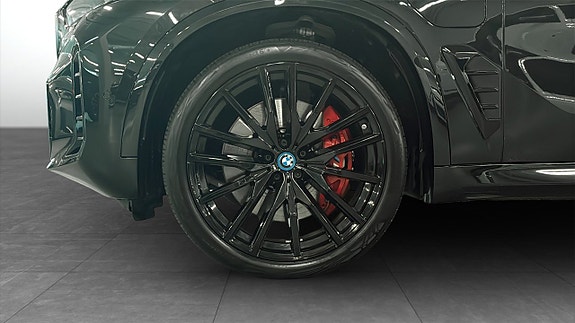 BMW X5 9 of 12