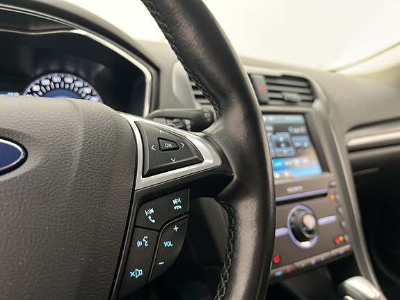 Ford Mondeo 18 of 28