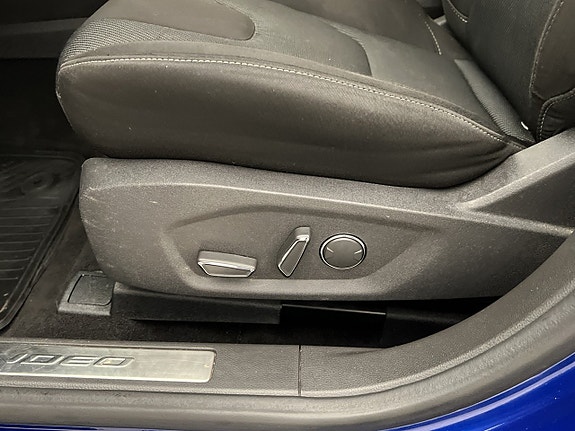 Ford Mondeo 15 of 28