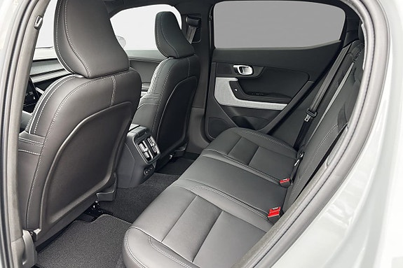 Polestar 2 11 of 17