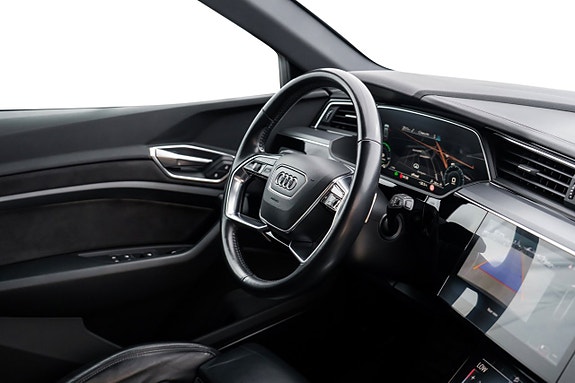 Audi e-tron 20 of 25
