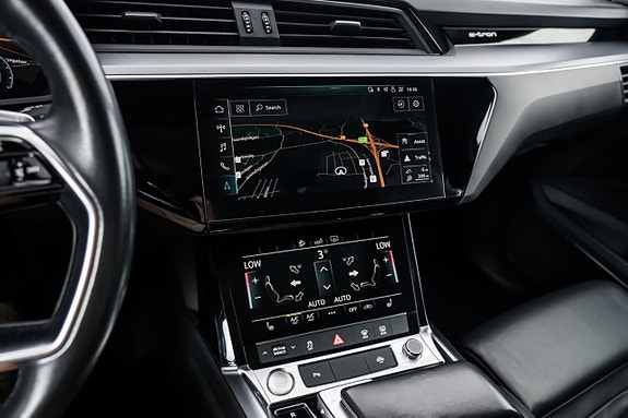 Audi e-tron 15 of 25