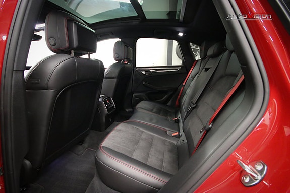 Porsche Macan GTS 30 of 30