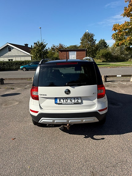 Skoda Yeti Outdoor 2 of 6