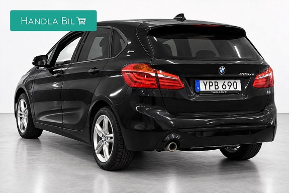 BMW 225xe 7 of 21