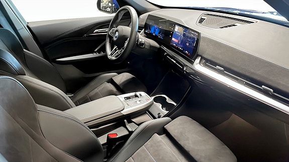 BMW X1 3 of 9