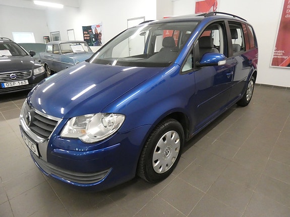 Volkswagen Touran 3 of 17