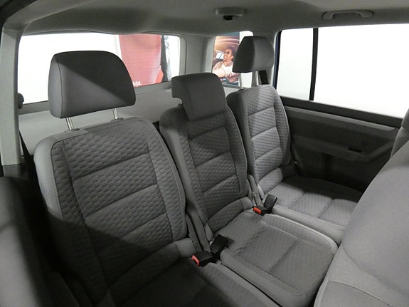 Volkswagen Touran 16 of 17