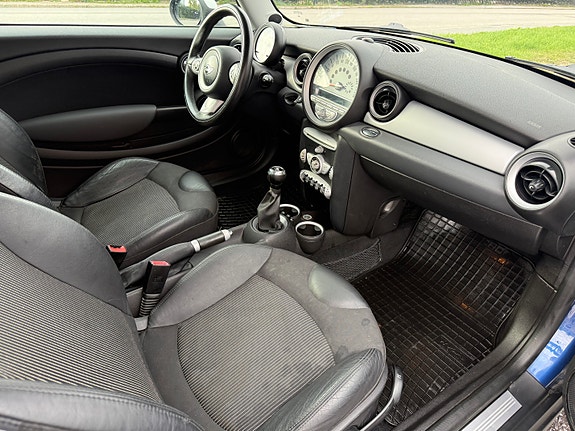 MINI Cooper 11 of 20