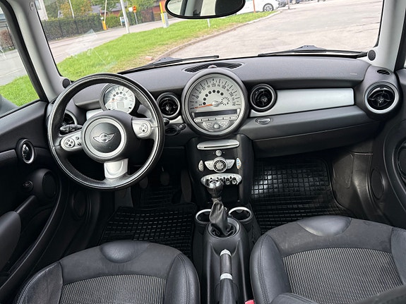MINI Cooper 8 of 20