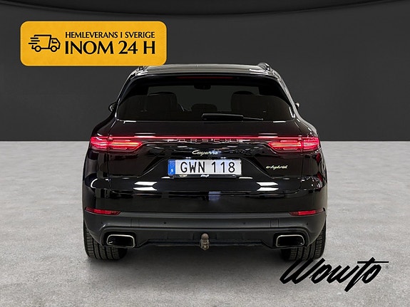 Porsche Cayenne 5 of 17